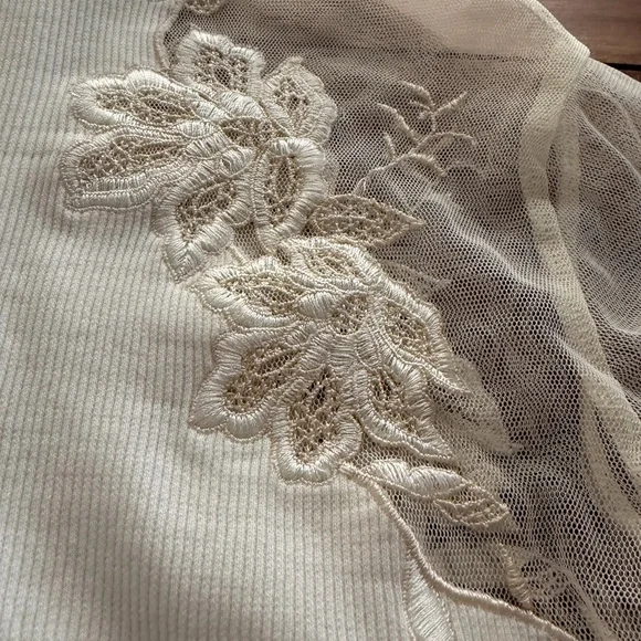 NWT Free People Daniella White Lace-Shoulder Long Sleeve Women's Top - Picture 7 of 9